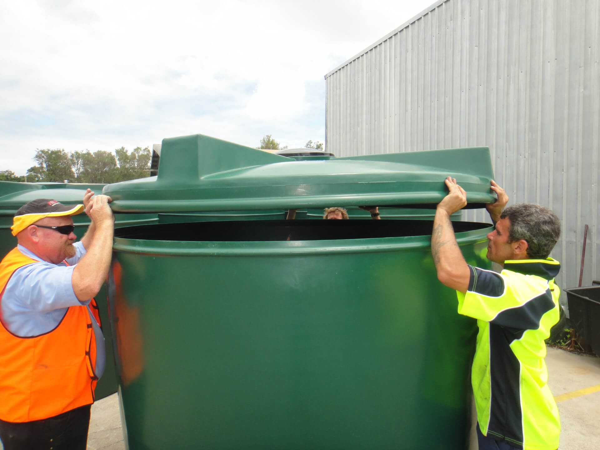 Water Tanks & Poly Tanks Brisbane, QLD | Polyworld