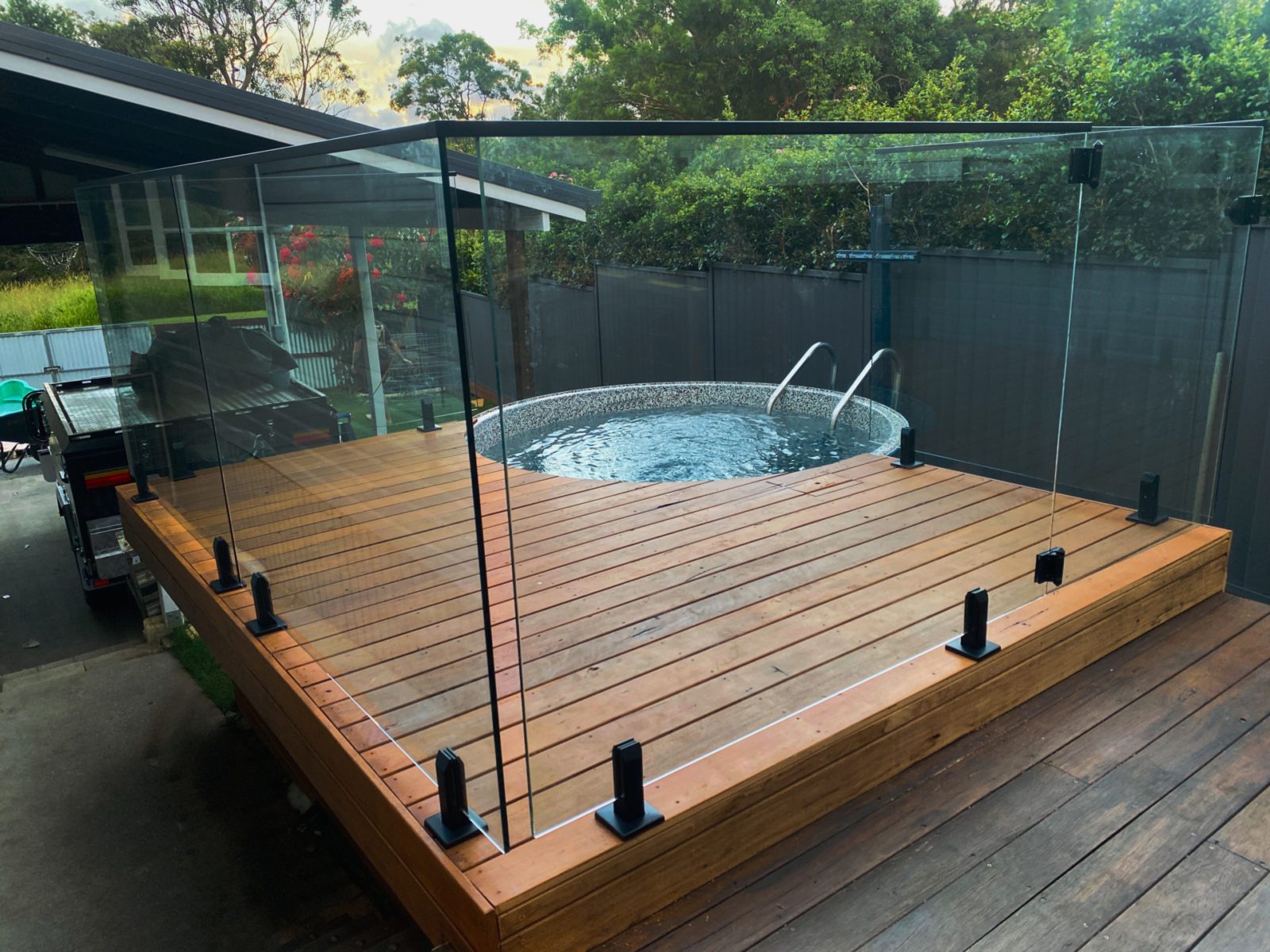 NEW 'Pebble Look' Tug Plunge Pool - Polyworld